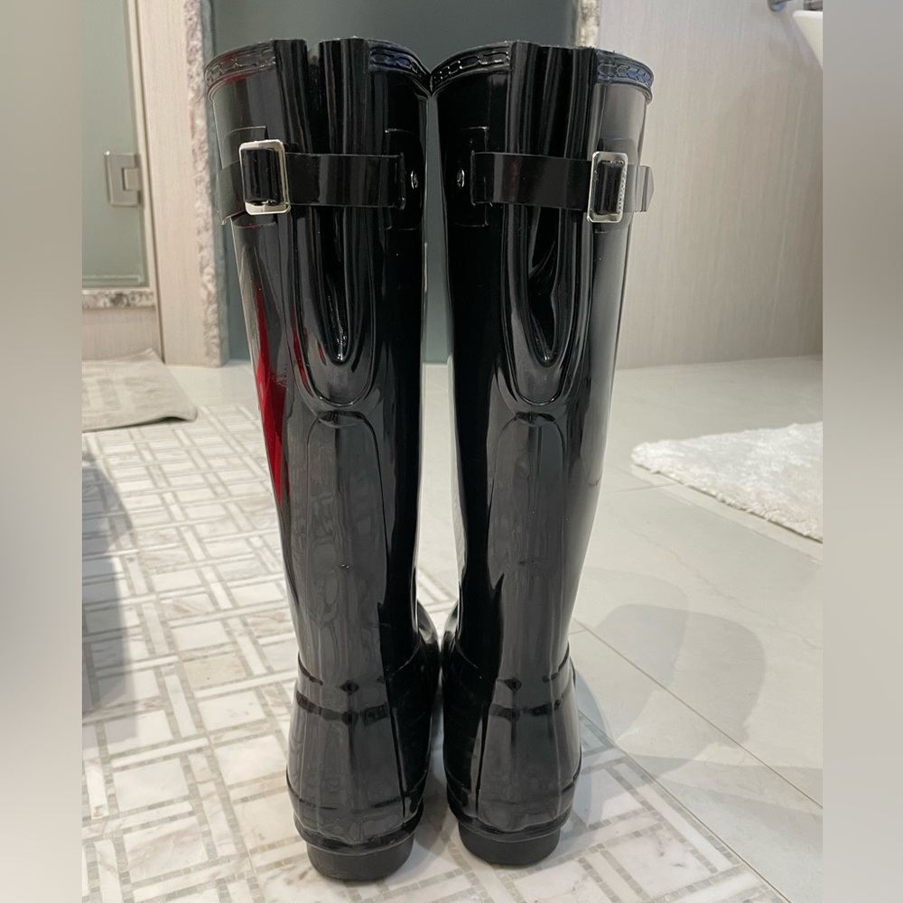 Hunter Original Tall Black Gloss Buckle Rainboots - Picture 3 of 11